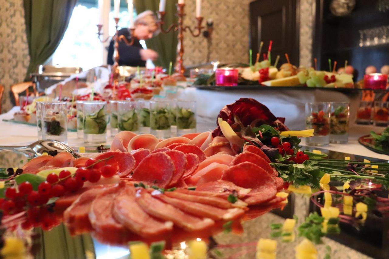 Zu Den Linden - Radebeul Pension Mit Restaurant Екстер'єр фото