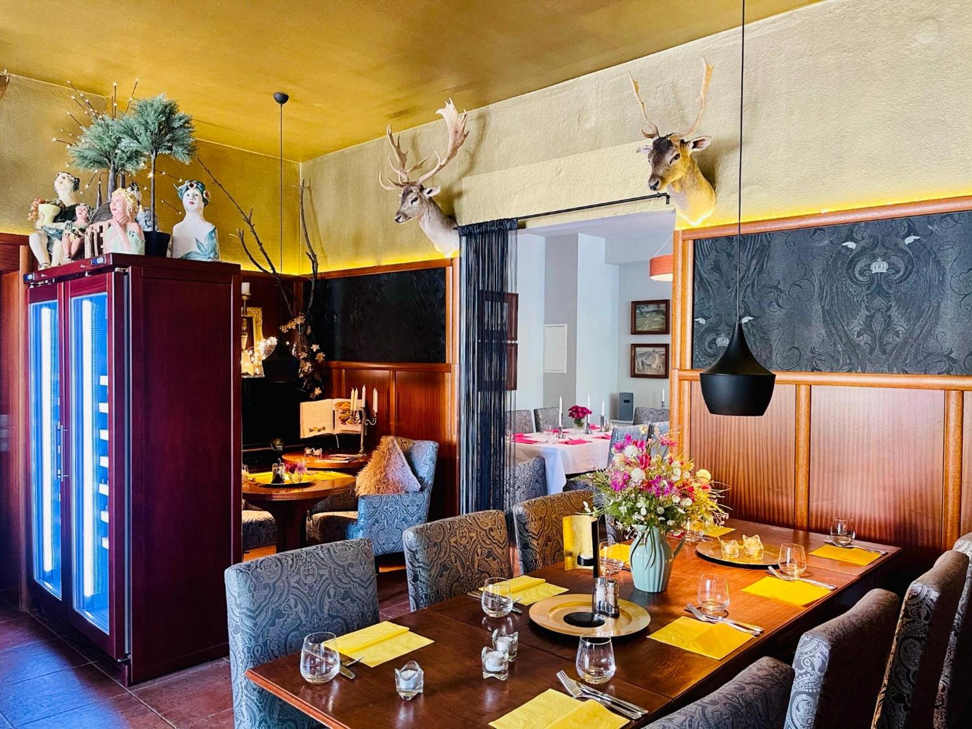 Zu Den Linden - Radebeul Pension Mit Restaurant Екстер'єр фото